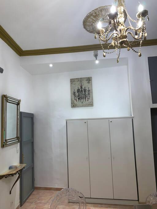 Magnifique Appartement Plein Coeur Avignon Intra-Muros Buitenkant foto